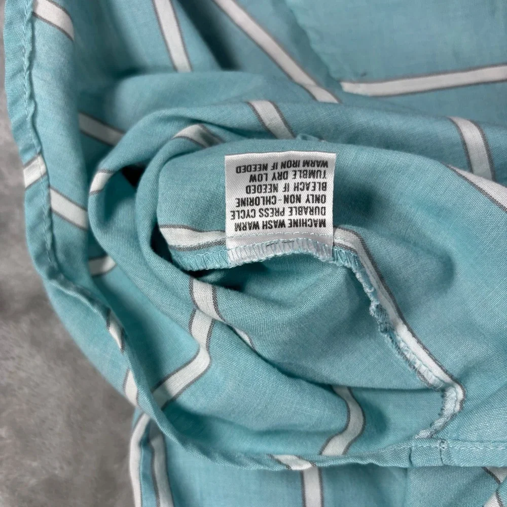 Levis Silver Tab Men Medium Turquoise White Striped Short Sleeve Button Down 90s